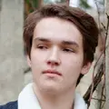 Я Светослав, 20, из Ломоносова, ищу знакомство для регулярного секса