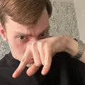 Я Евгений, 21, из Макеевки, ищу знакомство для без обязательств