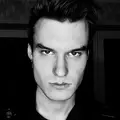 Я Ваня, 19, из Донецка, ищу знакомства на одну ночь