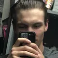 Я Жека, 18, из Чапаевска, ищу знакомство для постоянных отношений