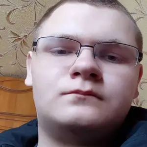 Я Алексей, 22, из Житковичей, ищу знакомство для регулярного секса