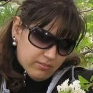 Лариса из Щапова, ищу на сайте регулярный секс