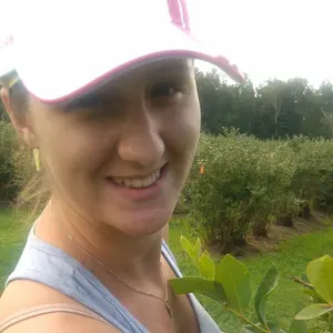 Оксана из Жодино, мне 26, познакомлюсь для дружбы