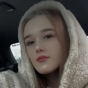 Aleksandra из Франкфурта-на-майне, мне 19, познакомлюсь для приятного времяпровождения