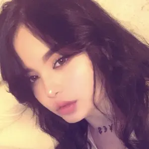 Vika из Киева, ищу на сайте постоянные отношения