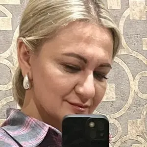 Ольга из Минска, ищу на сайте постоянные отношения