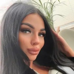 Я Алина, 24, из Луганска, ищу знакомство для регулярного секса