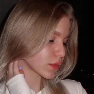 Я Алина, 24, из Москвы, ищу знакомство для общения