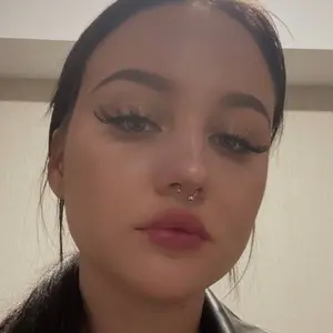 Я Соня, 19, знакомлюсь для без обязательств в Ярославле