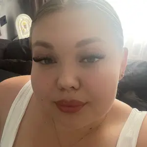 Я Маряна, 18, из Ивано-Франковска, ищу знакомство для приятного времяпровождения