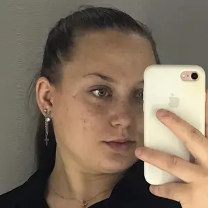 Я Ксения, 20, из Павлограда, ищу знакомства без обязательств