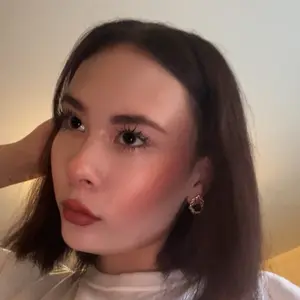 Лара из Борисова, мне 21, познакомлюсь для общения