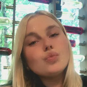 Я Ксюша, 22, из Киева, ищу знакомство для общения