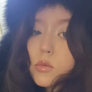 Я Алина, 19, из Токио, ищу знакомство для общения