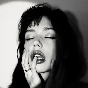 Я Lola, 24, из Алматы, ищу знакомство для постоянных отношений
