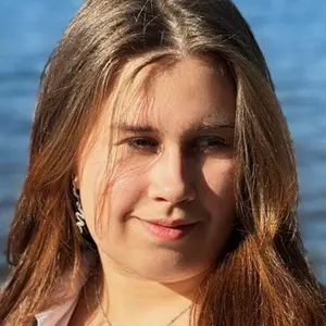 Я Polina, 22, знакомлюсь для общения в Мурино