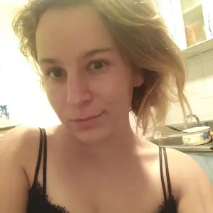 Зина из Находки, мне 21, познакомлюсь для регулярного секса