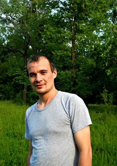 Я Виктор, 35 років, знайомлюсь на одну ніч у Сніжне