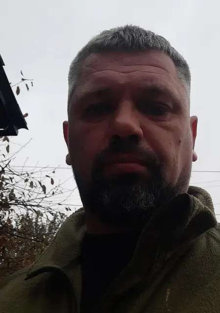 Ден из Золотоноши, мне 43, познакомлюсь на одну ночь