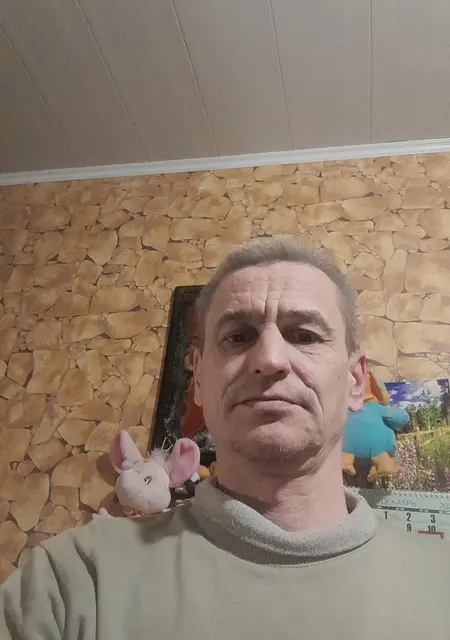 Сергей из Волновахи, ищу на сайте приятное времяпровождение