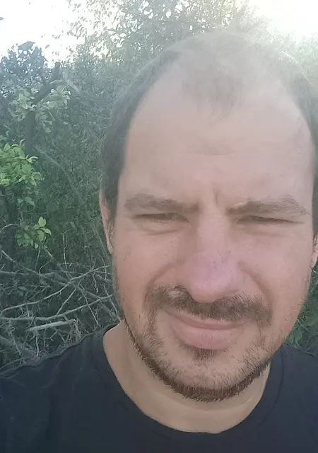 Я Саша, 39, из Умани, ищу знакомства на одну ночь
