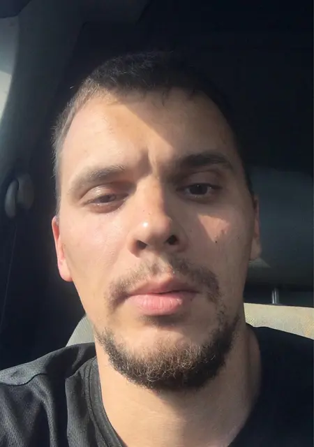 Я Слава, 32, из Минска, ищу знакомство для постоянных отношений