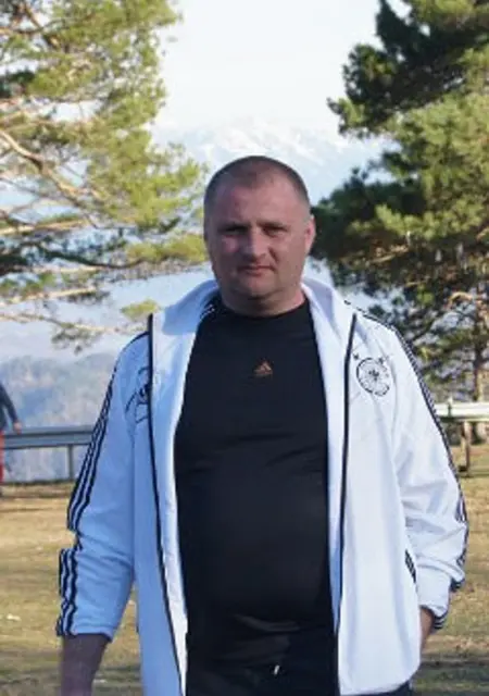 Alexander из Стаханова, ищу на сайте знакомства на одну ночь