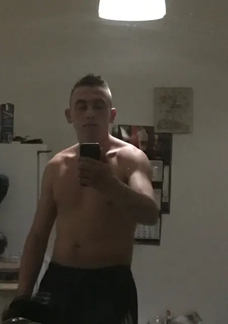 Олександир из Косова, ищу на сайте знакомства на одну ночь