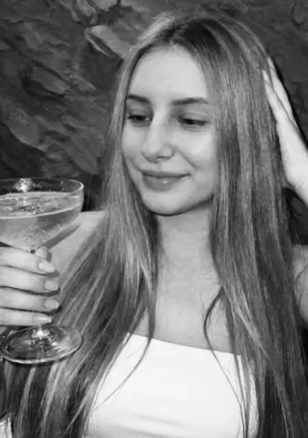 Я Злата, 19, из Гродно, ищу знакомство для совместных путешествий