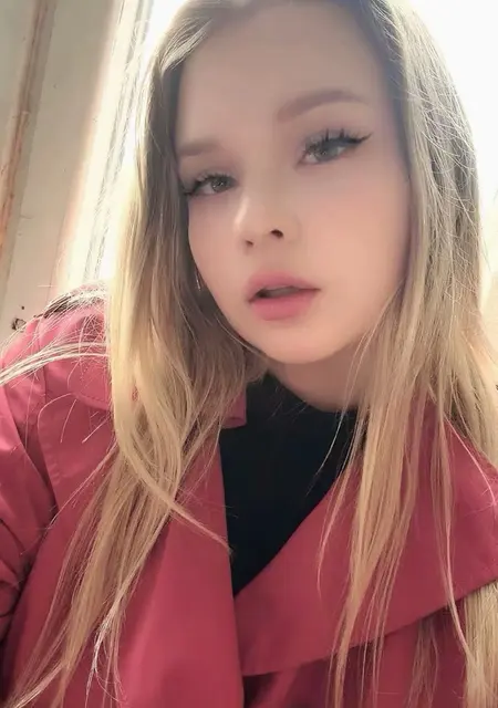 Я Аня, 21, знакомлюсь для общения в Минске