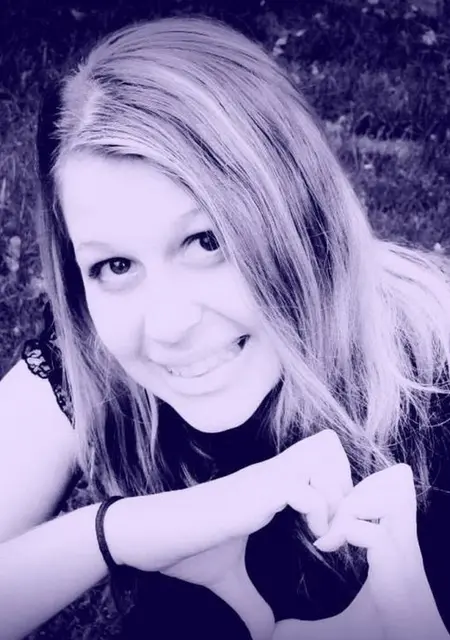 Я Снежана, 21, знакомлюсь для дружбы в Мелитополе