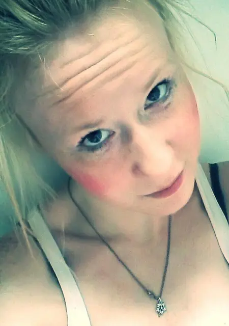 Я Полина, 25 років з Чернівці, шукаю знайомство для вірт