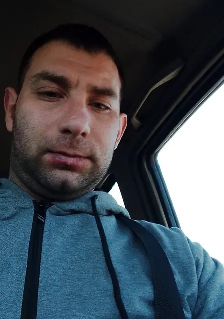 Сергей из Павлограда, мне 29, познакомлюсь на одну ночь