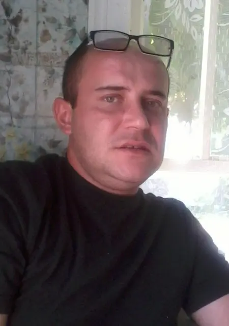 Я Alegator, 41, знакомлюсь без обязательств в Городище