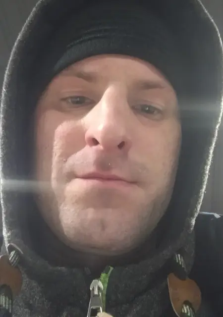 Я Cayf, 34, из Сарн, ищу знакомство для общения