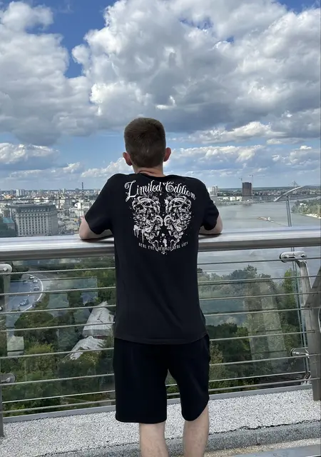 Я Стас, 21, из Кривого Рога, ищу знакомство для общения