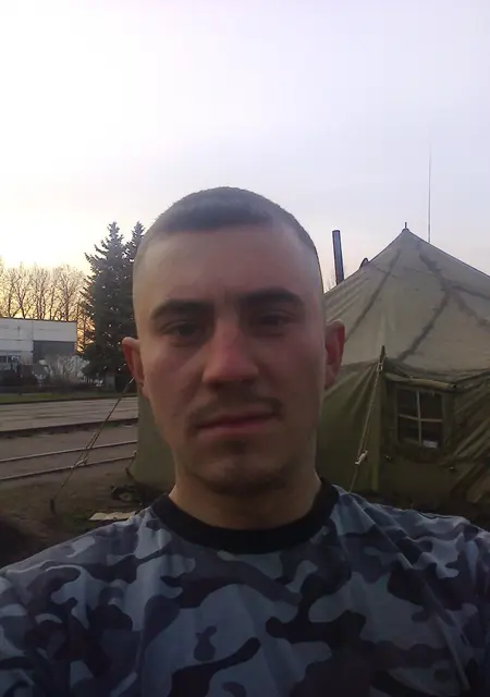 Александр из Каменки, ищу на сайте знакомства на одну ночь