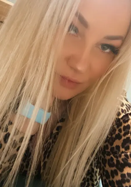 Я Kristinaaa, 26, знакомлюсь для приятного времяпровождения в Львове