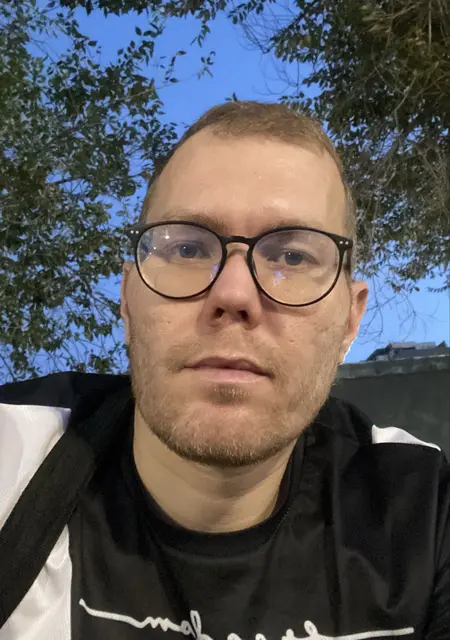 Денис из Актобе, мне 37, познакомлюсь для общения