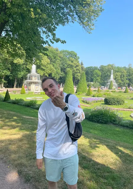 Я Илья, 24, знакомлюсь без обязательств в Донецке