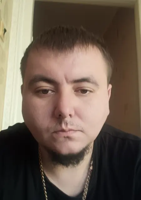 Я Александр, 36 років з Антрацита, шукаю знайомство для приємного проведення часу