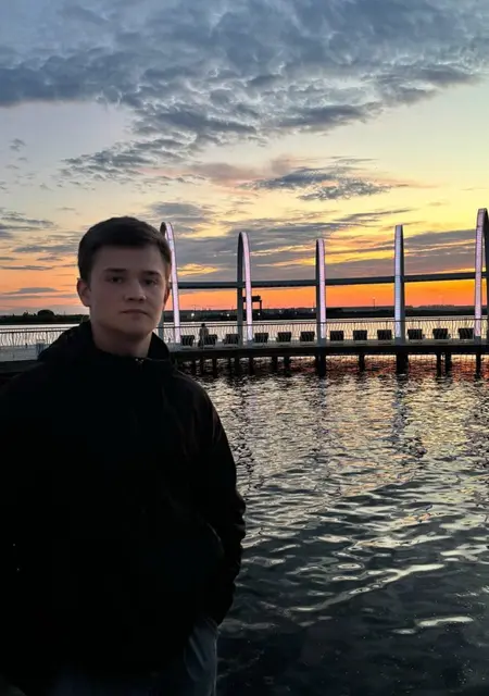 Я Nikolay, 23, знакомлюсь для совместных путешествий в Уральске