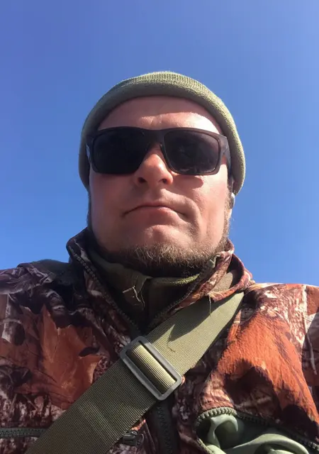 Я Максім, 35, из Харькова, ищу знакомство для общения