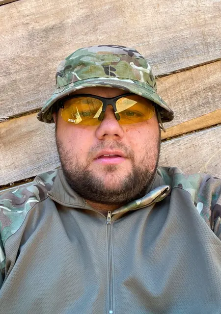 Я Oleg, 32 років з Золочів, шукаю знайомство для відкриті стосунки