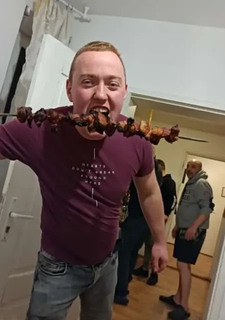 Олег з Козятин, шукаю на сайті відкриті стосунки