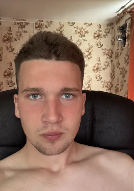 Я Сёма, 19, знакомлюсь без обязательств в Минске