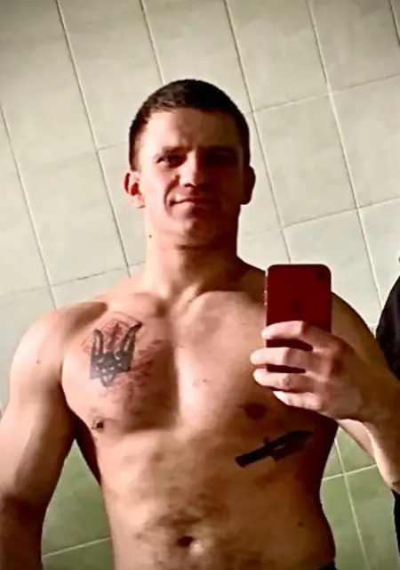 Я Олег, 29, из Киева, ищу знакомства на одну ночь