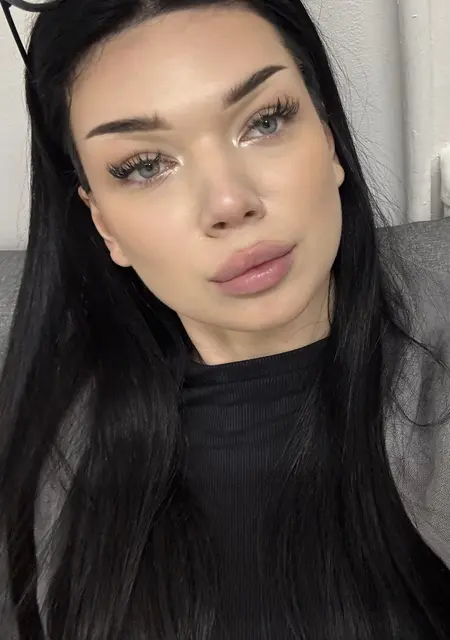Стейсі из Харькова, ищу на сайте знакомства на одну ночь