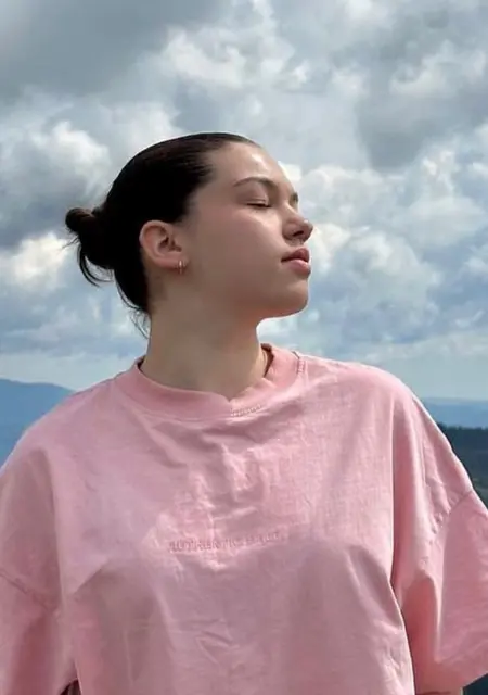 Вика из Дружковки, мне 24, познакомлюсь без обязательств