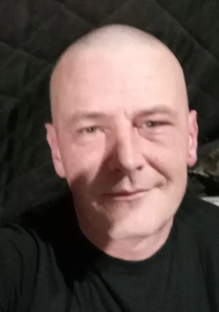 Я Толик, 39, из Баштанки, ищу знакомство для приятного времяпровождения